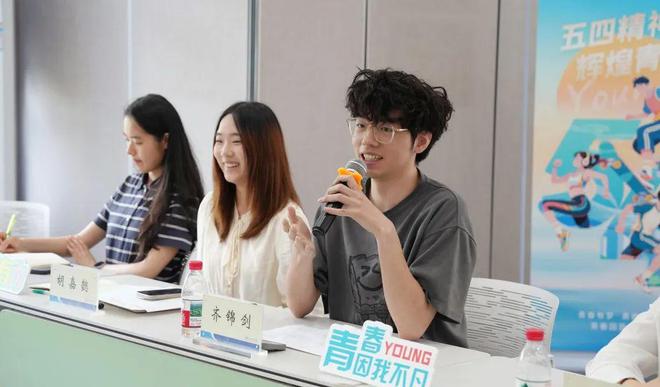 包含各路豪杰齐聚一堂,年度顶级赛事火热举行的词条 包含各路豪杰齐聚一堂,年度顶级赛事火热举行的词条