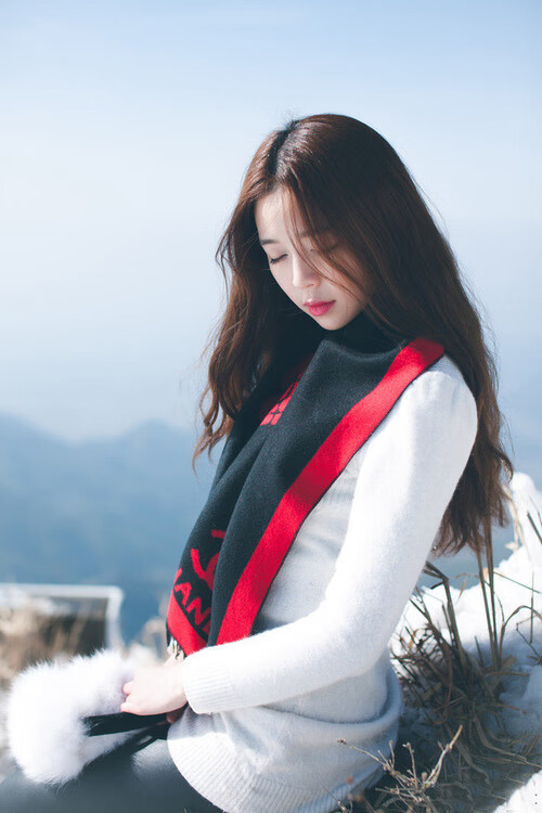 KAIYUN 中国大陆-皇家社会主场失利，西甲联赛冠军竞争激烈，西甲皇家社会队