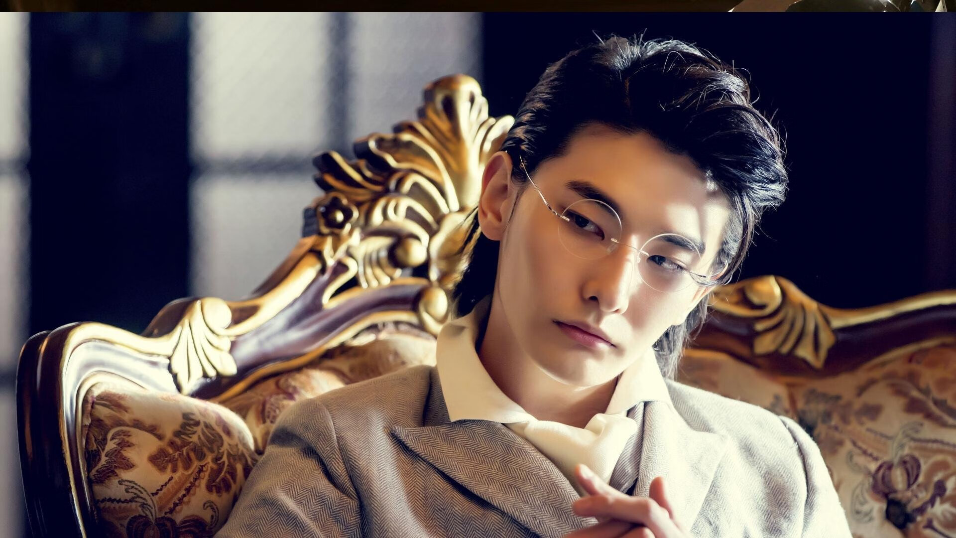 “游泳赛场:2025世界游泳锦标赛新星冲击金牌”