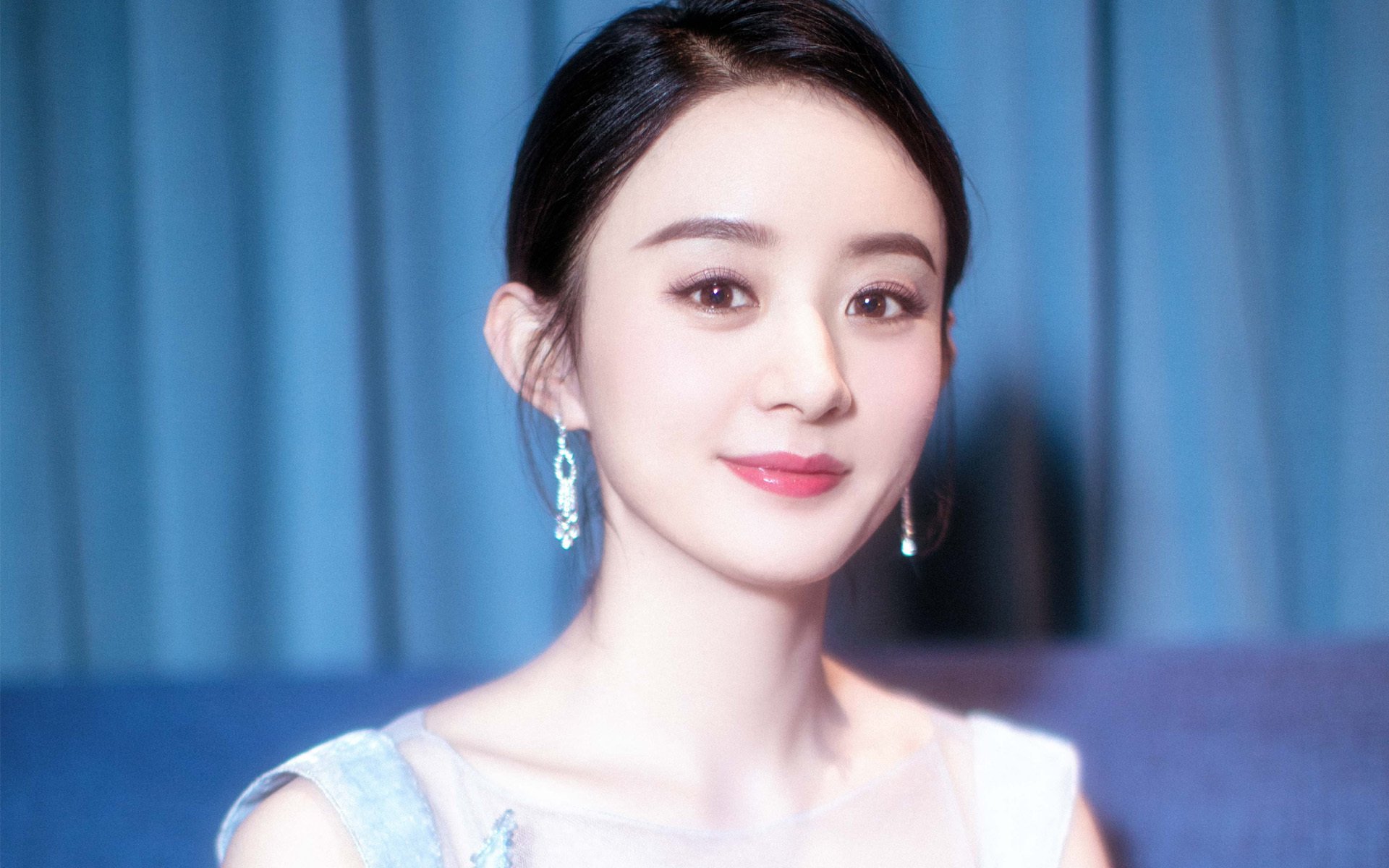 中国女篮提升传切配合打破防守密集区，中国女篮传奇