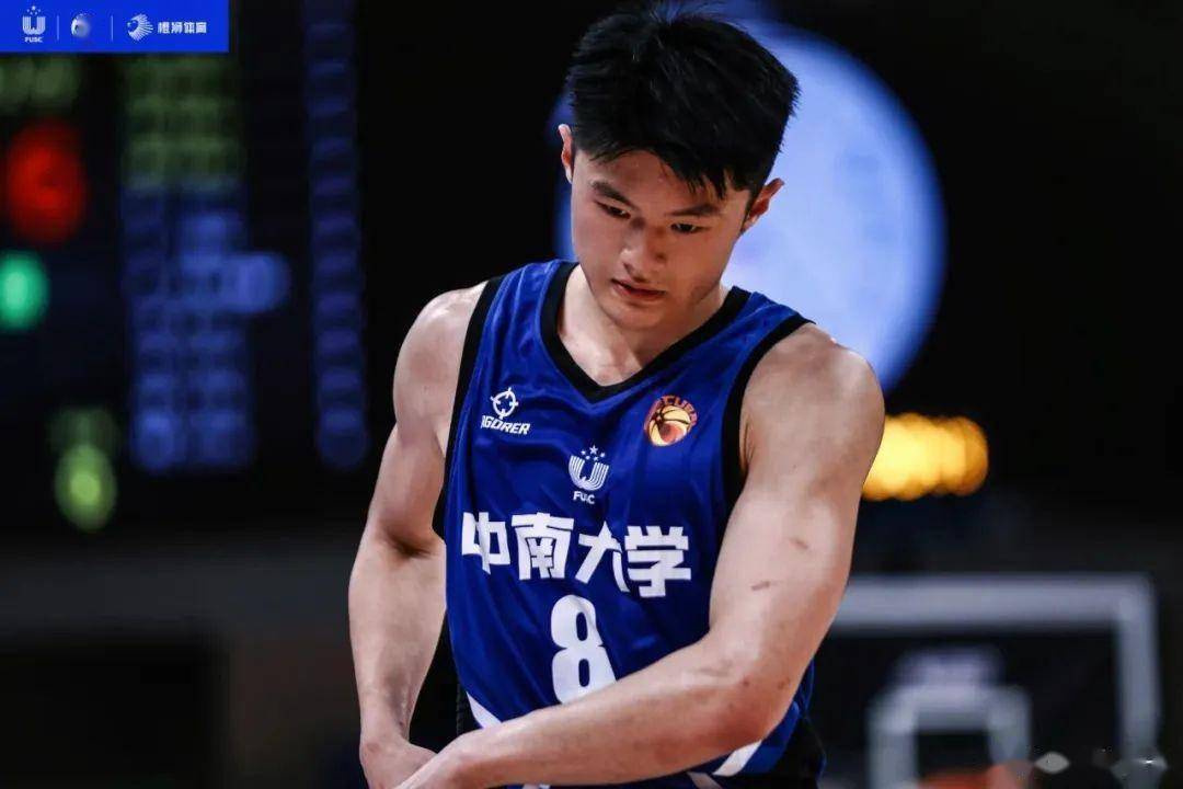 关于开云体育:CBA球员,薪资结构如何才能更加合理,激励球员进步?的信息 关于开云体育:CBA球员,薪资结构如何才能更加合理,激励球员进步?的信息