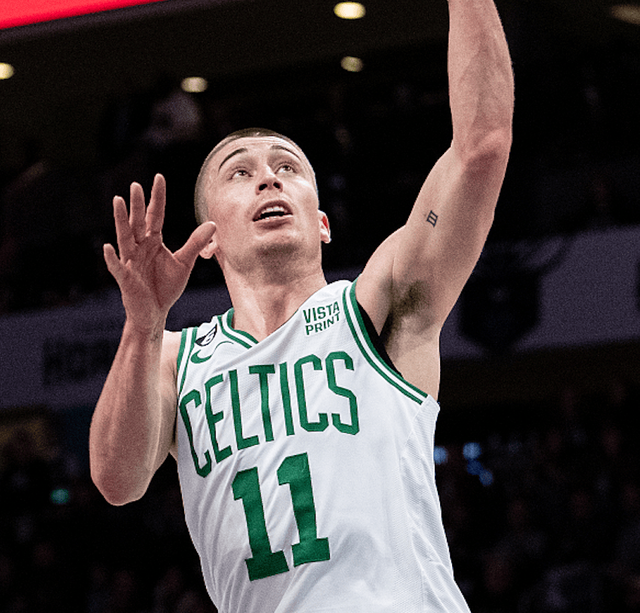 开云体育：凯尔特人队季前赛：普里查德展现投篮能力，争夺轮换位置的简单介绍